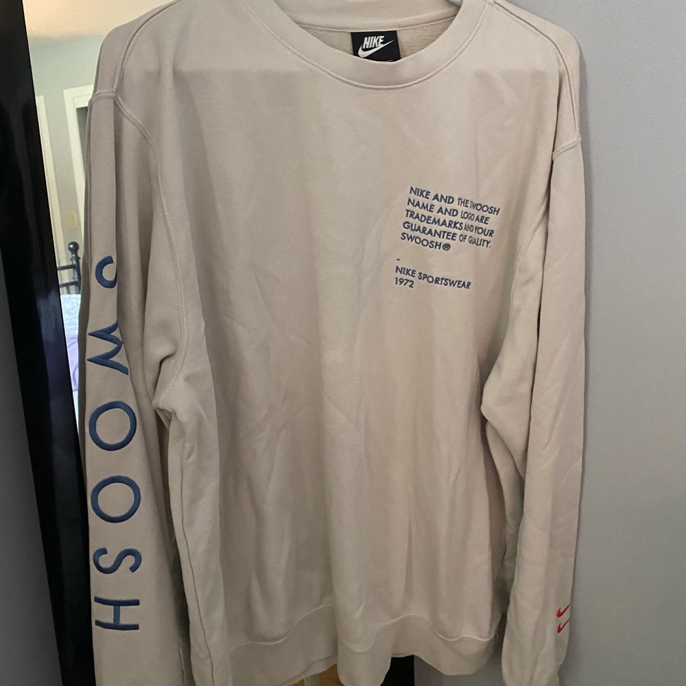 Men’s Nike Swoosh Sweatshirt